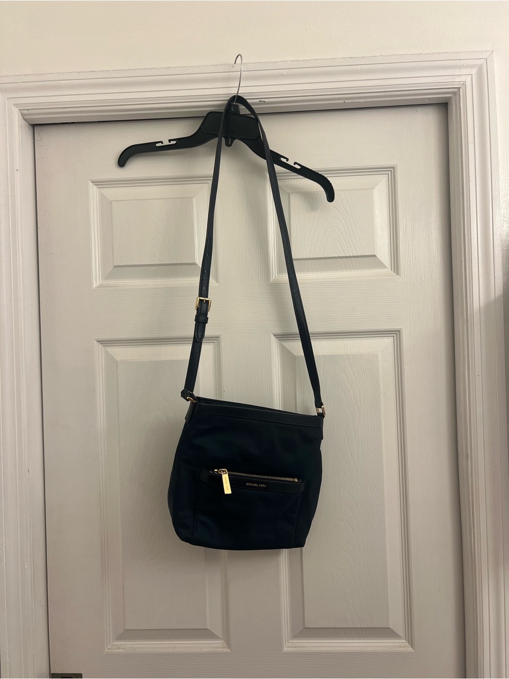 Navy Blue Michael Kors Crossbody Shoulder Bag with Gold Hardware
